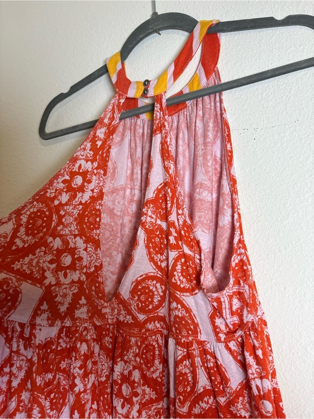 Sleeveless Red Print Halter Swing Top - Picture 5 of 6